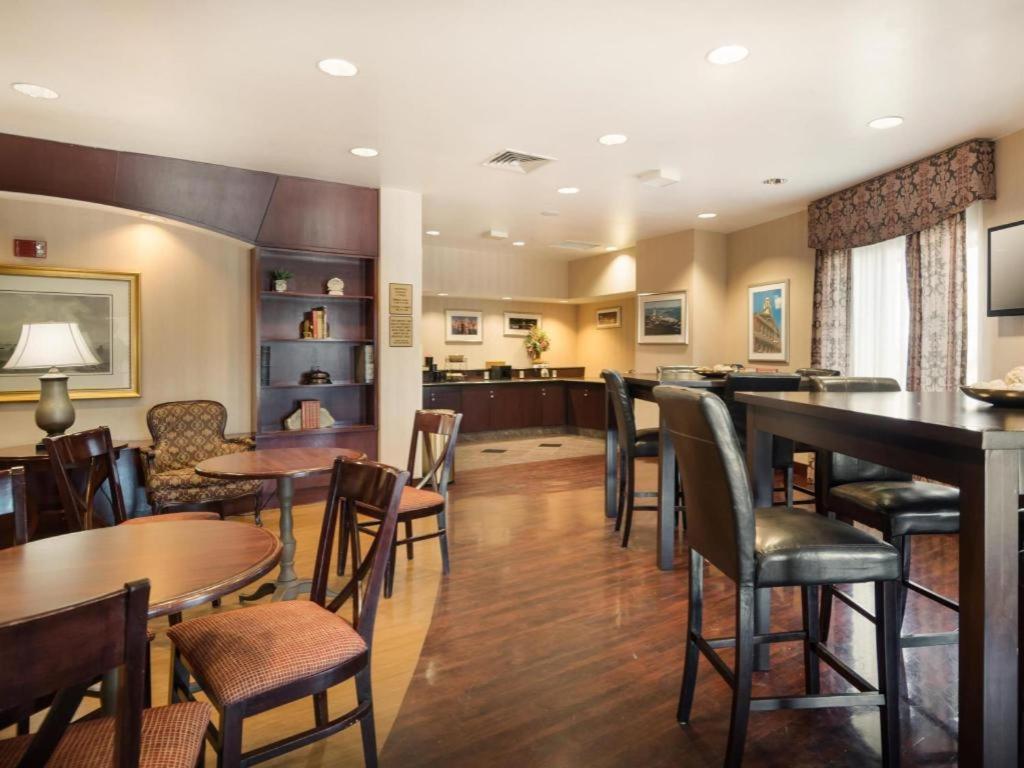 Best Western Plus Boston Hotel Екстериор снимка