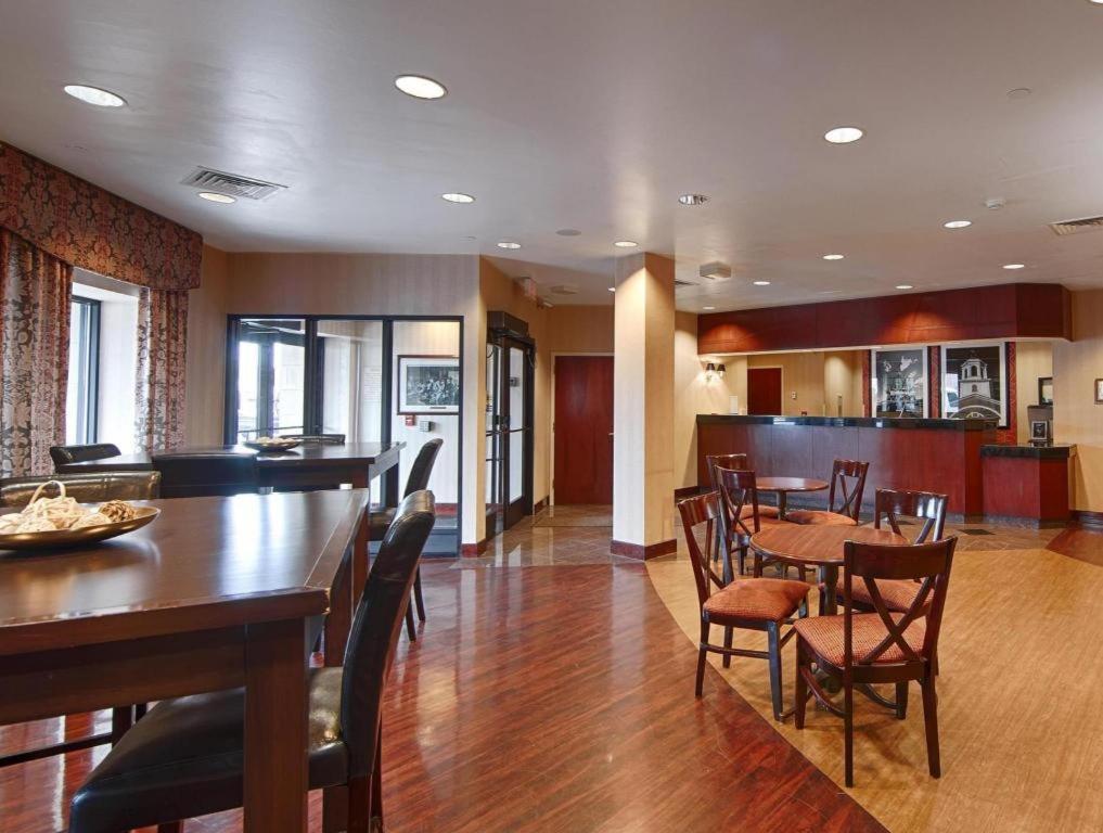 Best Western Plus Boston Hotel Екстериор снимка